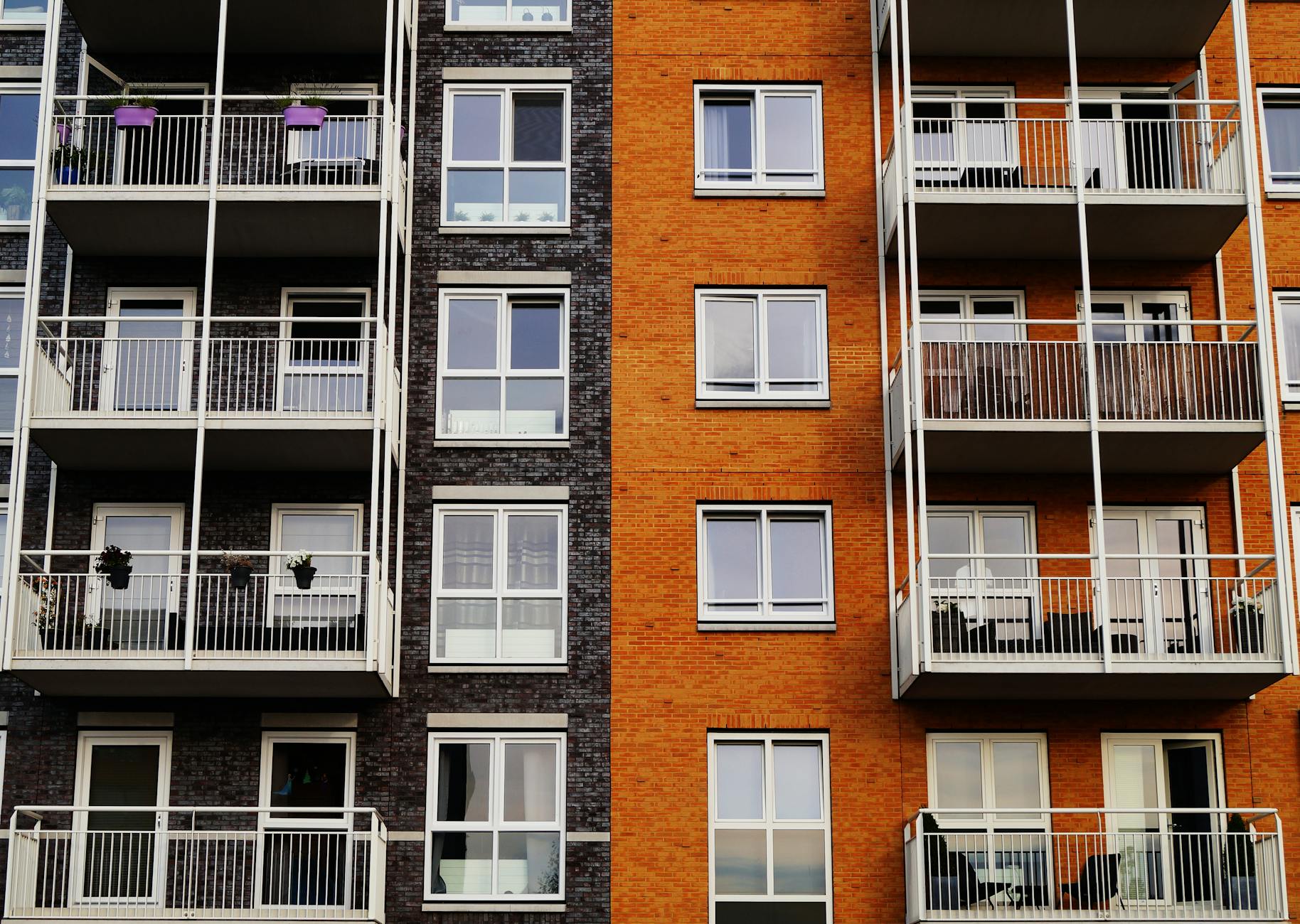 Failure to serve intermediate landlord not fatal to acquisition of right to manage flats, Supreme Court finds